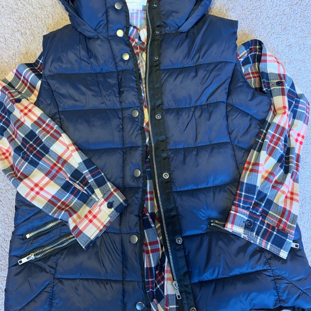 Plaid button down - Picture 4 of 4